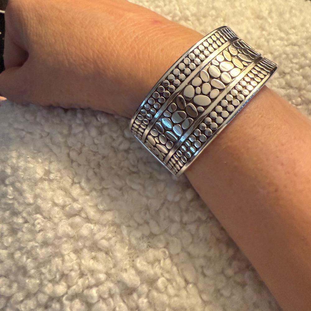 Brighton Pebble Double Hinged Oval Bangle